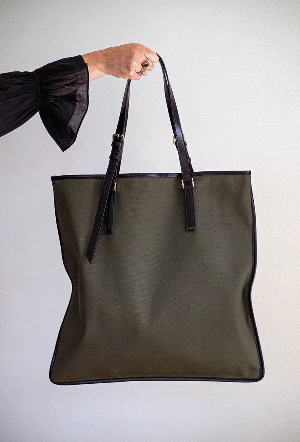 THE EVERYTHING TOTE: Army